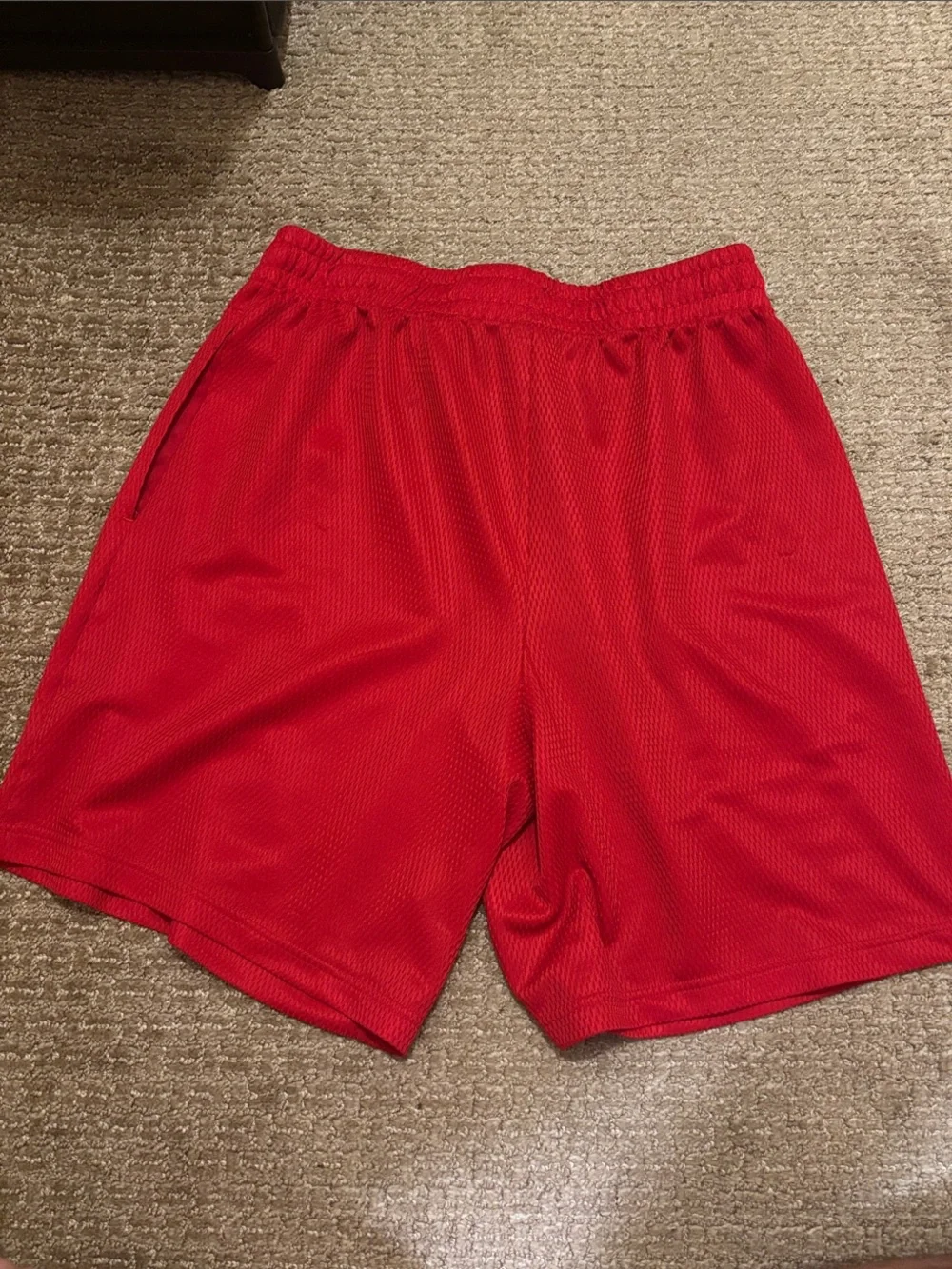 Athletic Works Red Mesh Athletic Shorts Men’s Medium